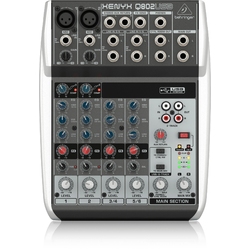 BEHRINGER XENYX Q802USB - Микшер