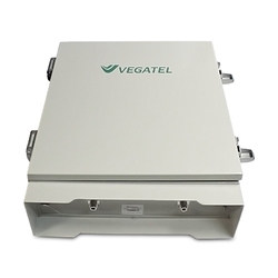 VEGATEL VTL40-1800/3G - Бустер, 50 дБ/10 Вт, ручная и автомат. регулировка, уличное исполнение